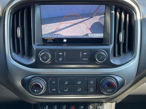 Used 2019 Chevrolet Colorado ZR2 image 8