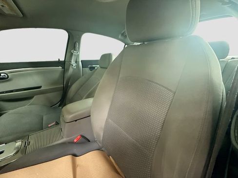 Used 2009 Saturn Aura XE FWD image 18