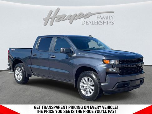Used 2020 Chevrolet Silverado 1500 Custom w/ Custom Value Package AWD/4WD image 1