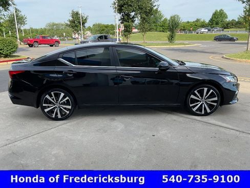 Used 2021 Nissan Altima 2.5 SR w/ SR Premium Package AWD/4WD image 6