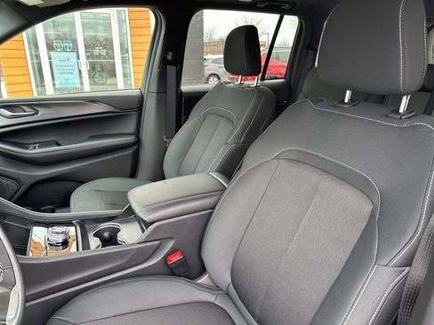 New 2026 Jeep Grand Cherokee Laredo AWD/4WD image 21