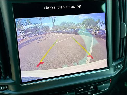 Used 2022 Maserati Levante GT image 15