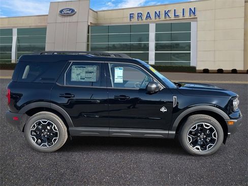 New 2025 Ford Bronco Sport Outer Banks w/ Outer Banks Tech Package+ image 8