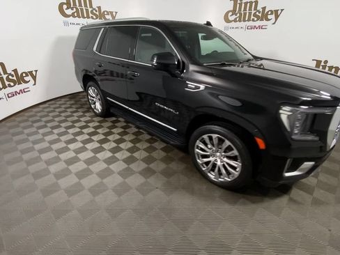 Used 2023 GMC Yukon Denali AWD/4WD image 2