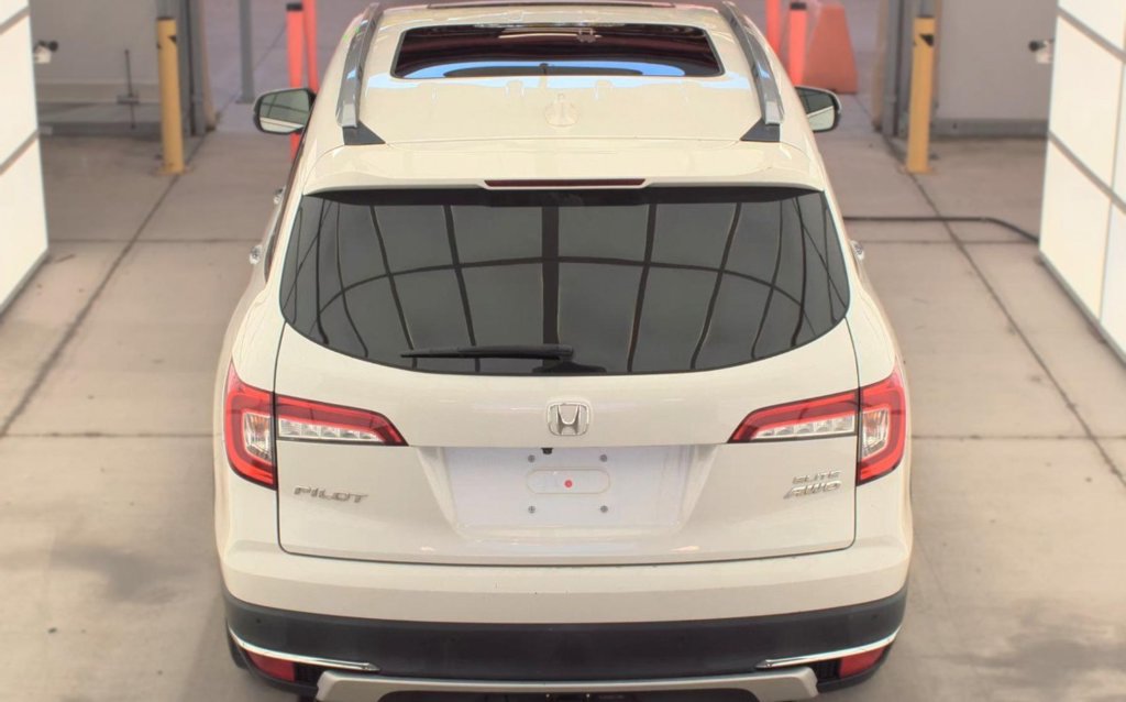 Used 2022 Honda Pilot Elite image 3
