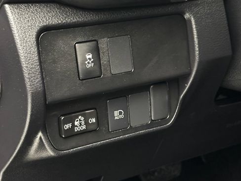 Used 2023 Toyota Tacoma SR5 AWD/4WD image 23