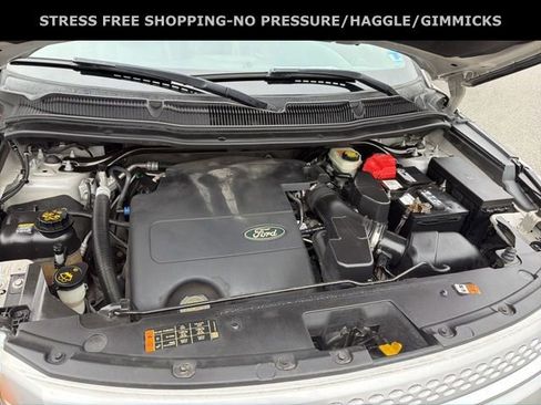 Used 2015 Ford Explorer XLT w/ Equipment Group 202A image 10