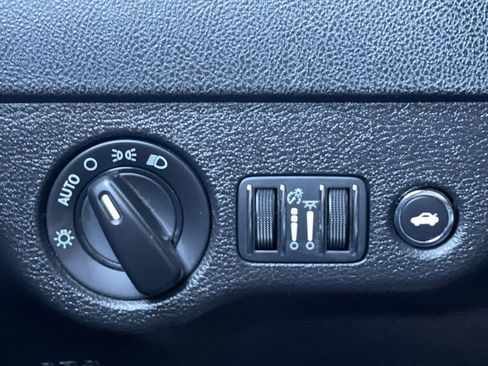 Used 2022 Dodge Charger SXT image 17