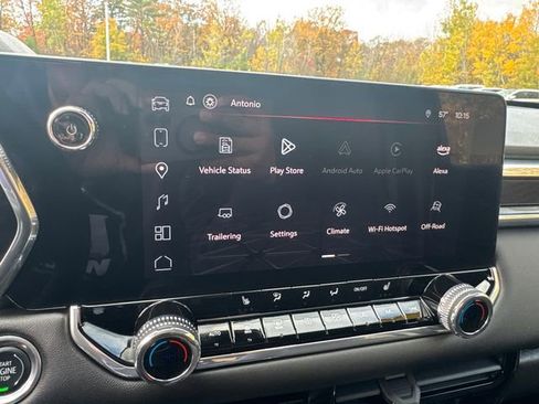 Used 2024 GMC Canyon Elevation w/ Convenience Package image 32