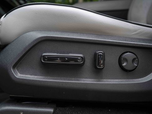 Certified 2025 Honda Pilot Elite image 42