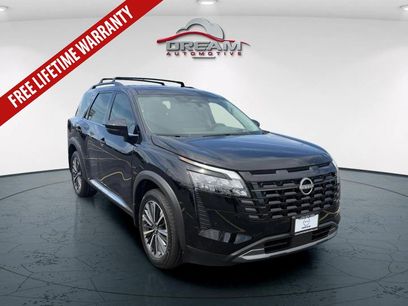 New 2026 Nissan Pathfinder Platinum