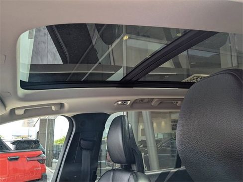 Used 2021 Volvo XC90 T6 Momentum w/ Advanced Package image 21