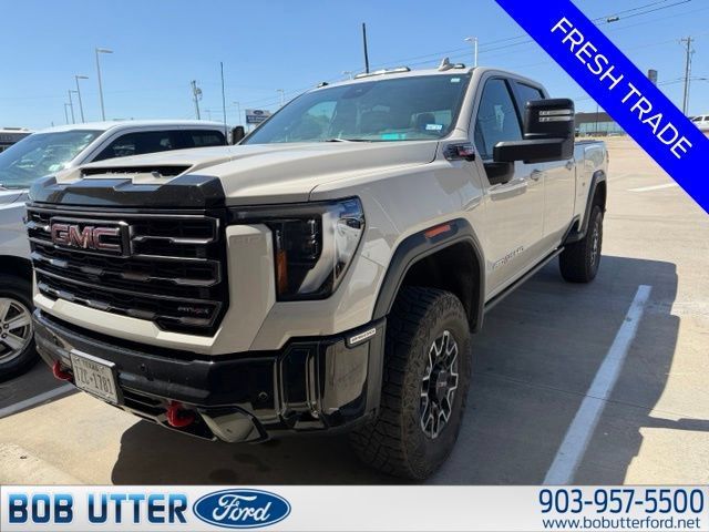 Used 2026 GMC Sierra 2500 AT4X AWD/4WD image 3