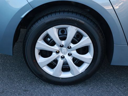 Used 2023 Toyota Corolla LE w/ Carpet Mat Package (TMS) FWD image 12