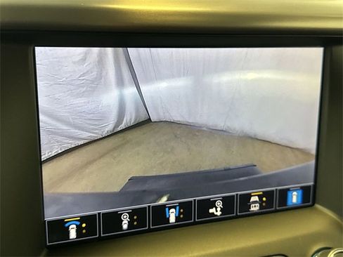 Used 2022 GMC Acadia AT4 w/ Technology Package image 22