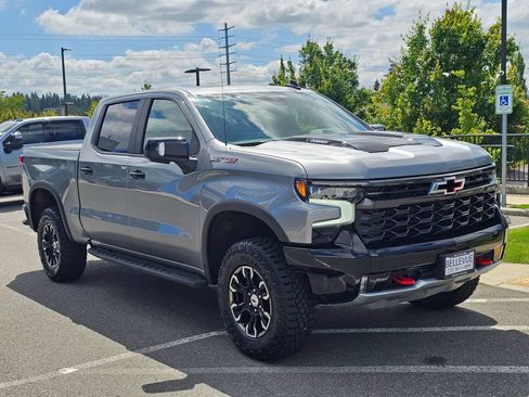 Used 2024 Chevrolet Silverado 1500 ZR2 AWD/4WD image 7