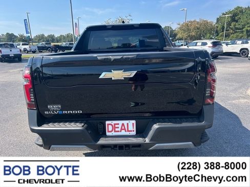 New 2025 Chevrolet Silverado EV LT image 6