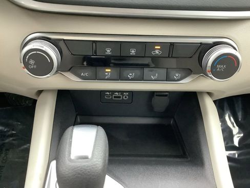 Certified 2022 Nissan Altima 2.5 SV image 22