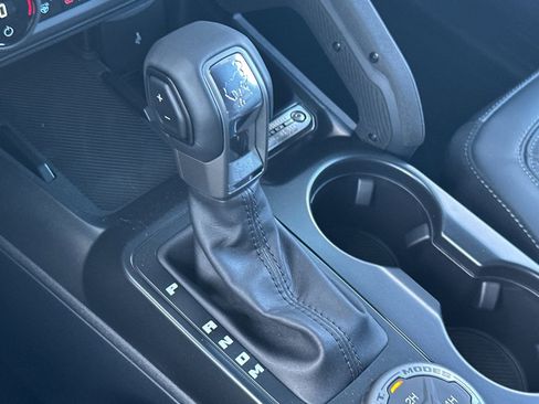 New 2025 Ford Bronco Outer Banks w/ Sasquatch Package image 23