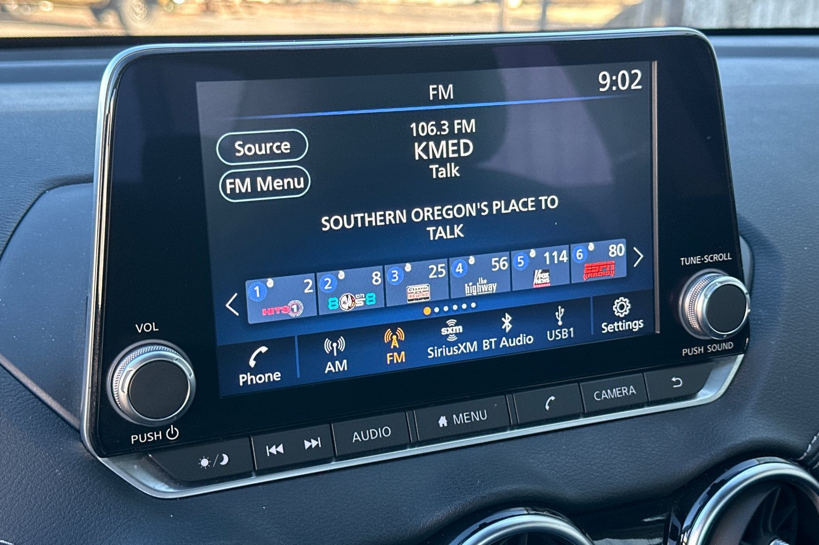 Used 2025 Nissan Sentra SV FWD image 18