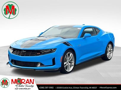 Used 2023 Chevrolet Camaro LT w/ Design Package 2