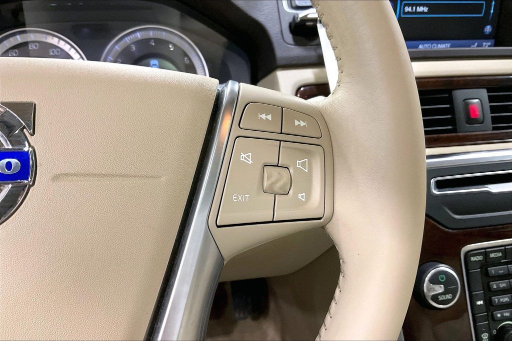 Used 2013 Volvo XC70 3.2 Premier Plus AWD/4WD image 12