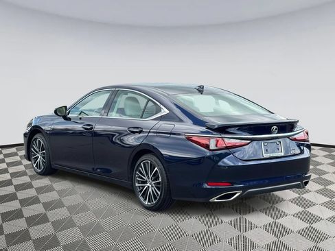 Used 2025 Lexus ES 350 w/ Premium Package FWD image 4