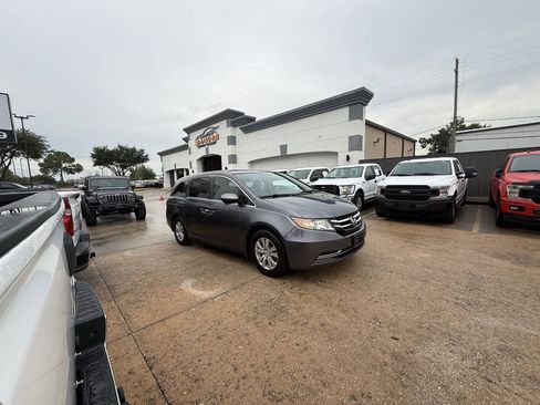 Used 2016 Honda Odyssey SE image 43