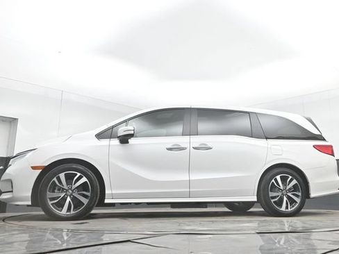 Used 2024 Honda Odyssey Touring image 48