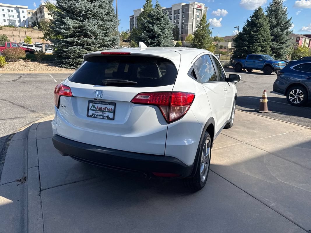 Used 2017 Honda HR-V EX image 7