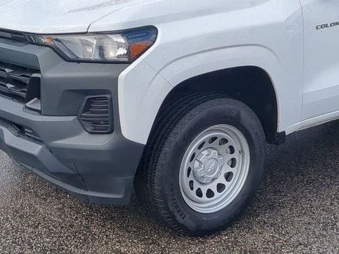 Used 2024 Chevrolet Colorado W/T image 10
