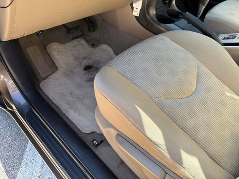 Used 2010 Toyota RAV4 2WD w/ Base L4 Extra Value Pkg image 19