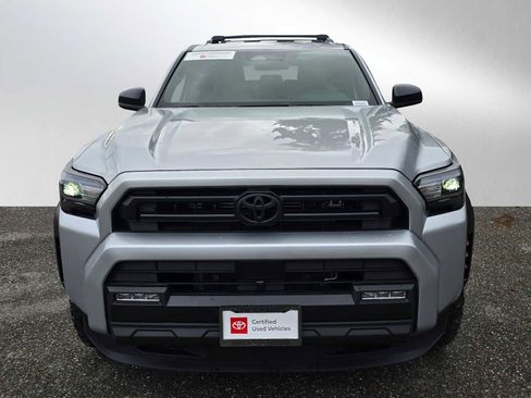 Certified 2025 Toyota 4Runner SR5 image 8