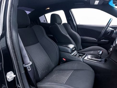 Used 2019 Dodge Charger GT w/ Blacktop Package image 32