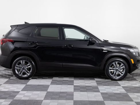 Used 2022 Kia Seltos LX AWD/4WD image 9