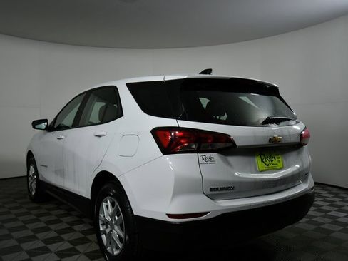 Used 2022 Chevrolet Equinox LS image 13