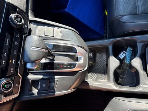 Used 2019 Honda CR-V Touring image 26