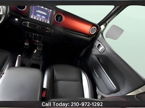 Used 2020 Jeep Gladiator Rubicon AWD/4WD image 11