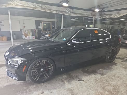 Used 2017 BMW 340i xDrive Sedan w/ Driver Assistance Package AWD/4WD image 1
