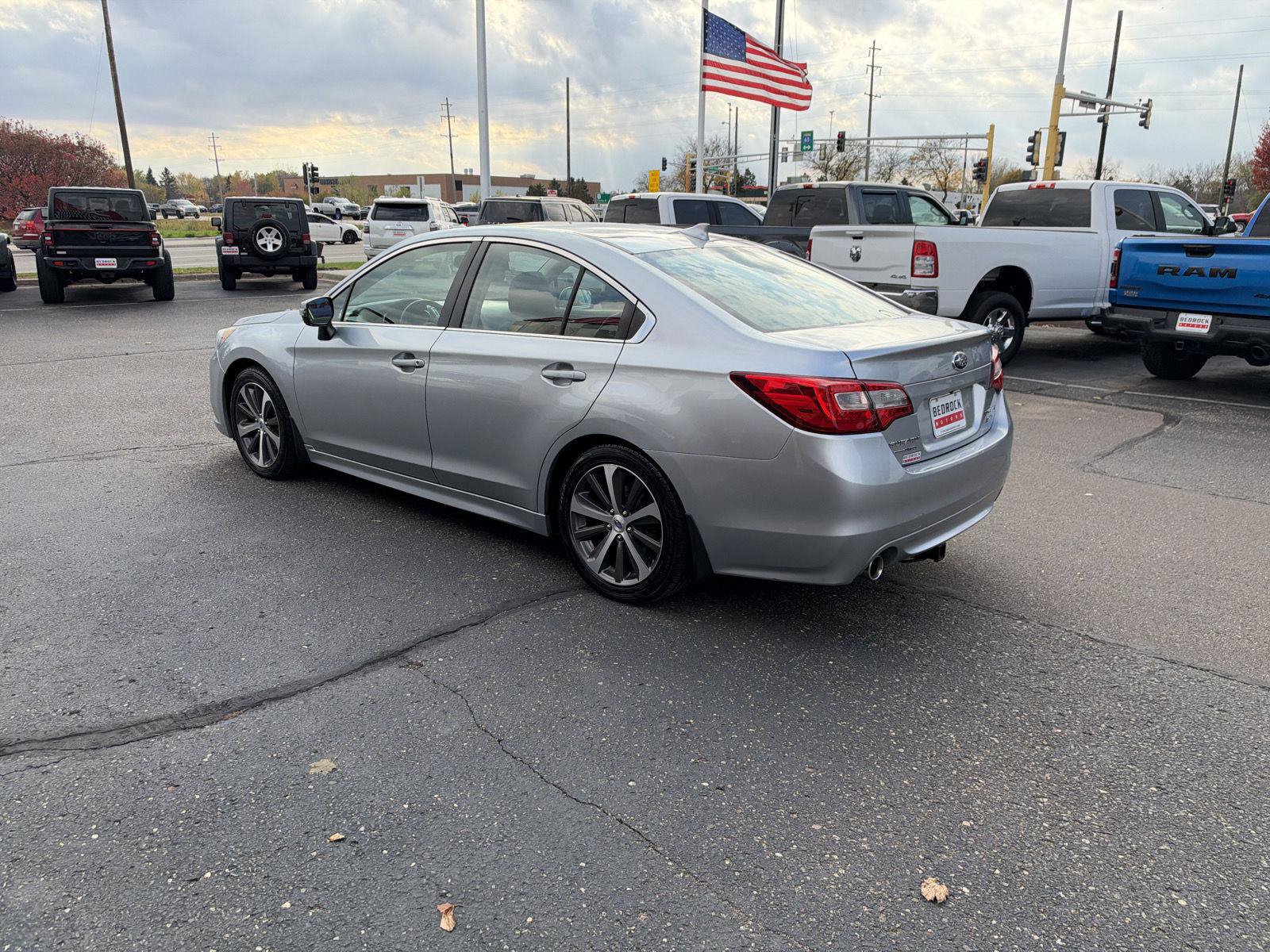 Used 2017 Subaru Legacy 3.6R Limited AWD/4WD image 5
