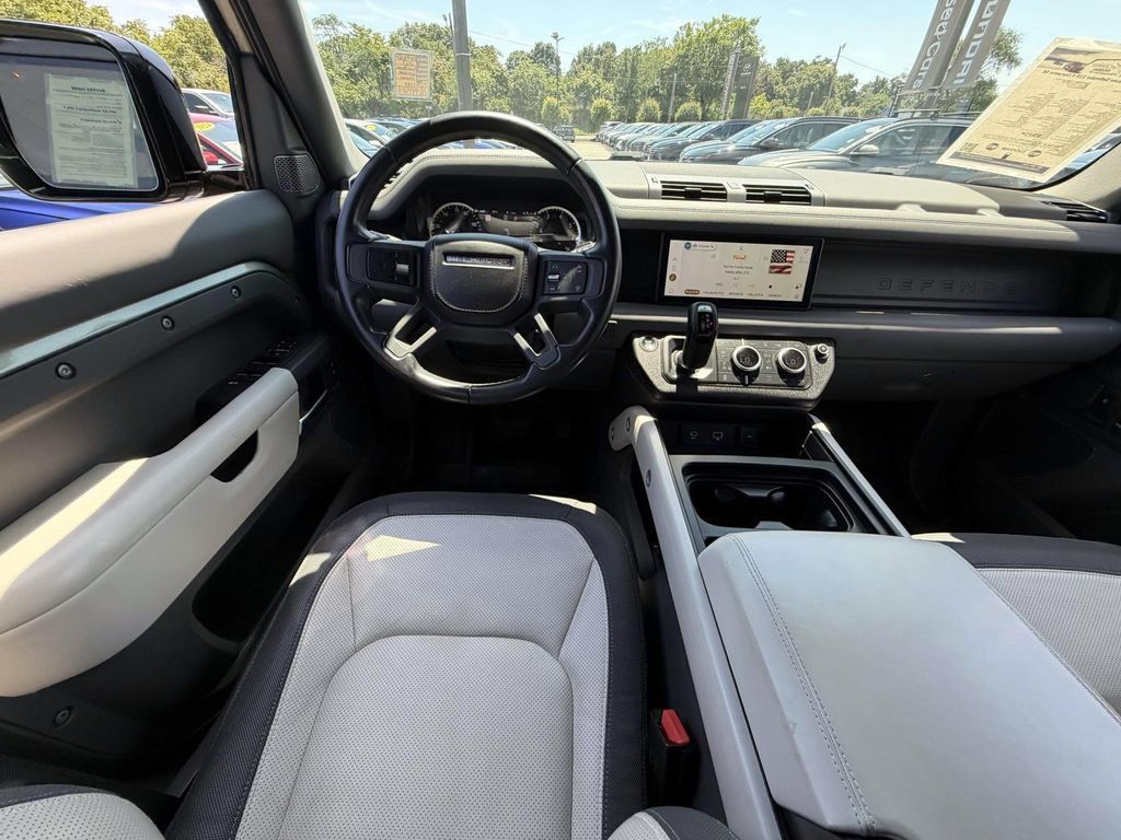 Used 2023 Land Rover Defender 110 X-Dynamic SE AWD/4WD image 14