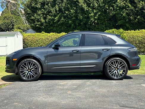 Used 2026 Porsche Macan AWD/4WD image 2