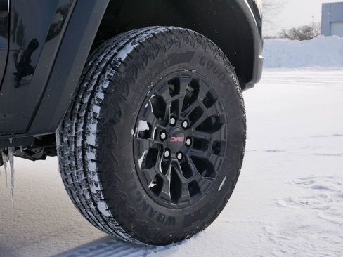 New 2026 GMC Canyon Elevation w/ Convenience Package image 5