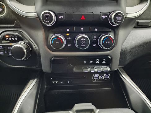 Used 2019 RAM 1500 Big Horn image 15