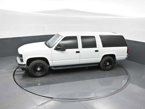 Used 1997 Chevrolet Suburban 2500 w/ Preferred Equipment Group 2 image 20