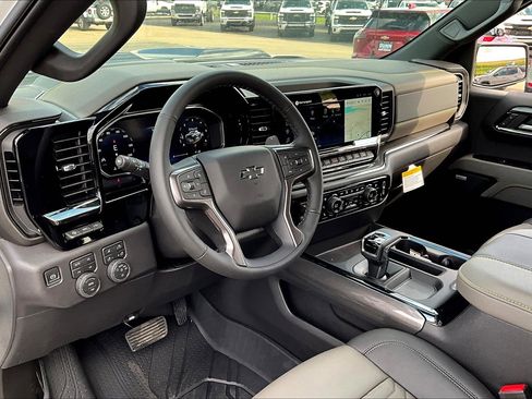 New 2026 Chevrolet Silverado 1500 ZR2 image 6