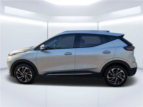 Used 2023 Chevrolet Bolt EUV Premier FWD image 7