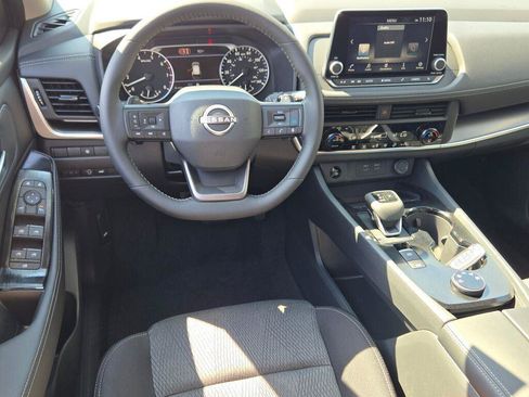 New 2026 Nissan Rogue SV AWD/4WD image 9