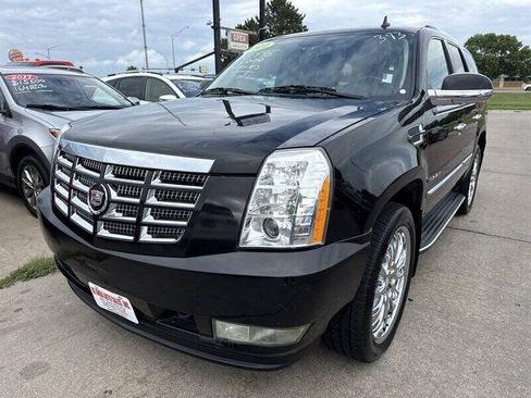 Used 2011 Cadillac Escalade AWD w/ Touring Package image 1