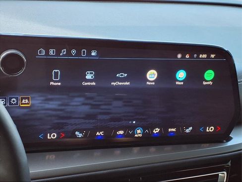 Used 2024 Chevrolet Traverse LS image 27
